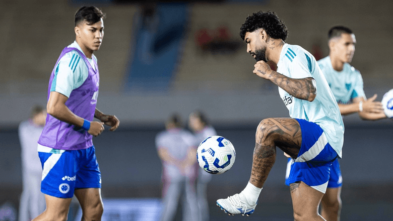 Jogadores de futebol sendo investigados