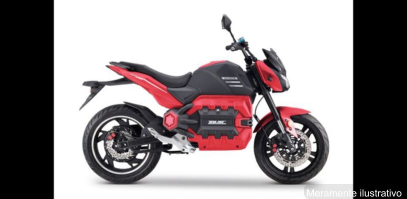 Motocicleta recuperada pela Polícia Militar de São Pedro do Ivaí