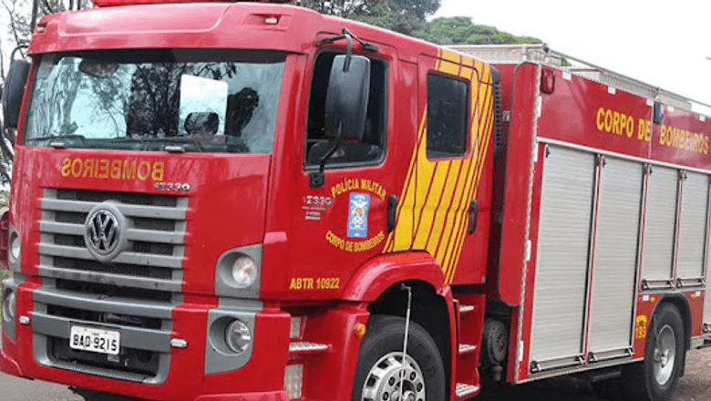 Acidente envolvendo moto e caminhão