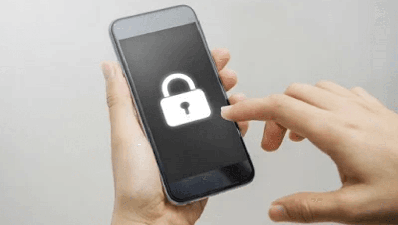 Celular e cheque furtados