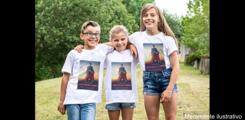 Coleção de camisetas Universa