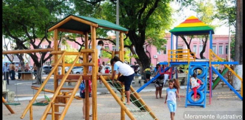 Praça Ângelo Agostini em Marumbi