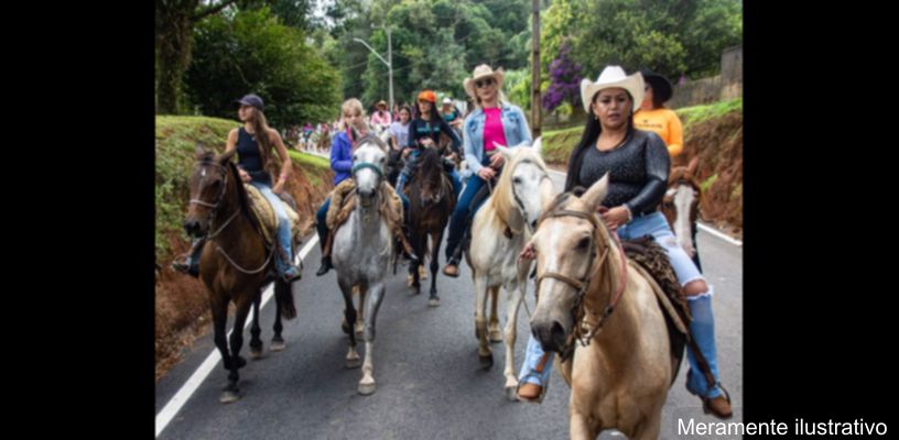 Encontro de Muladeiros e Cavalgada em Novo Itacolomi